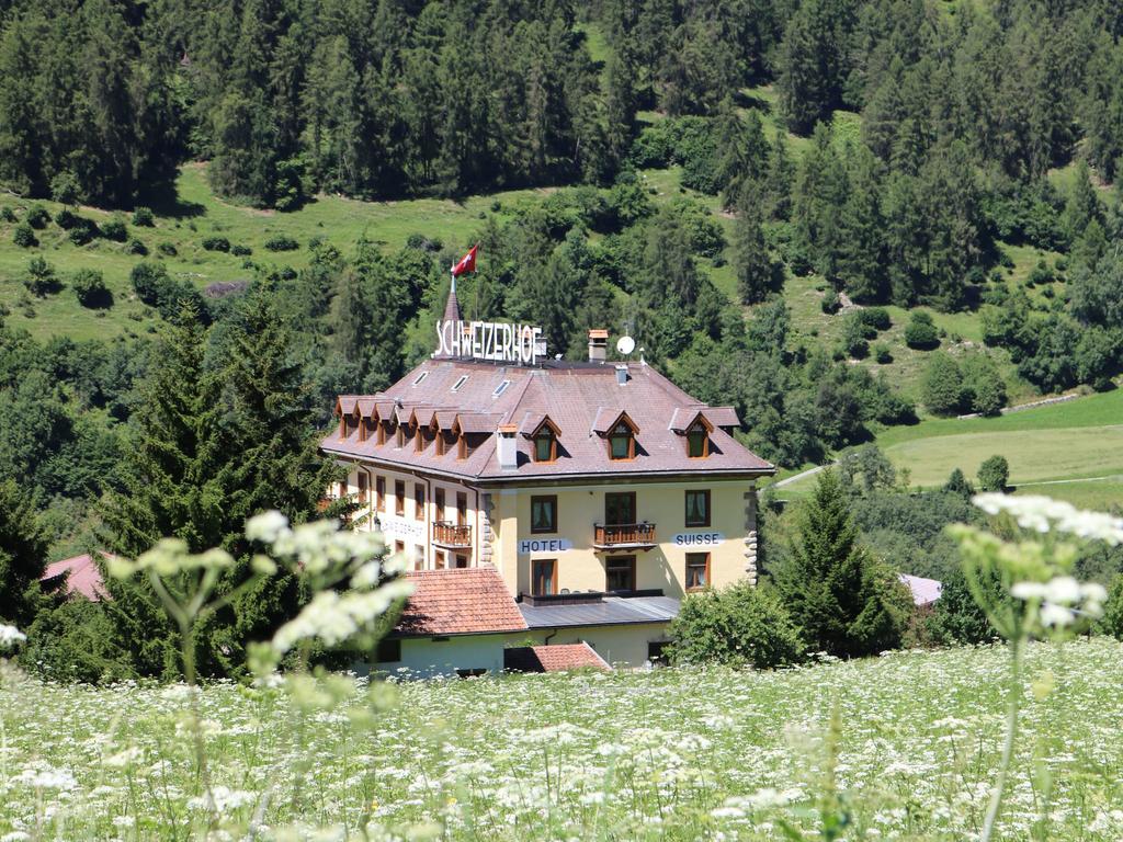 Hotel Schweizerhof Sta Maria Santa Maria Val Muestair Exterior foto